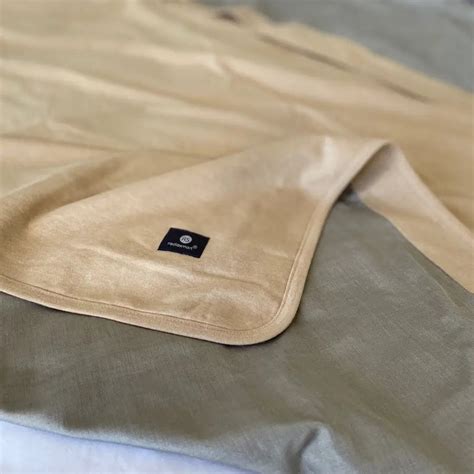 Radia Smart® EMF Radiation Protection Bed Blanket .